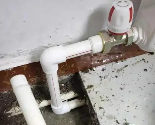 鹰手营卫生间测漏水多少钱